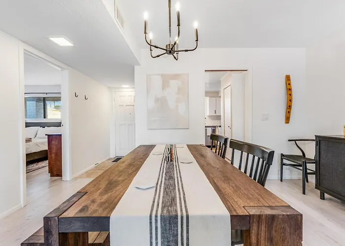 Apartment West *